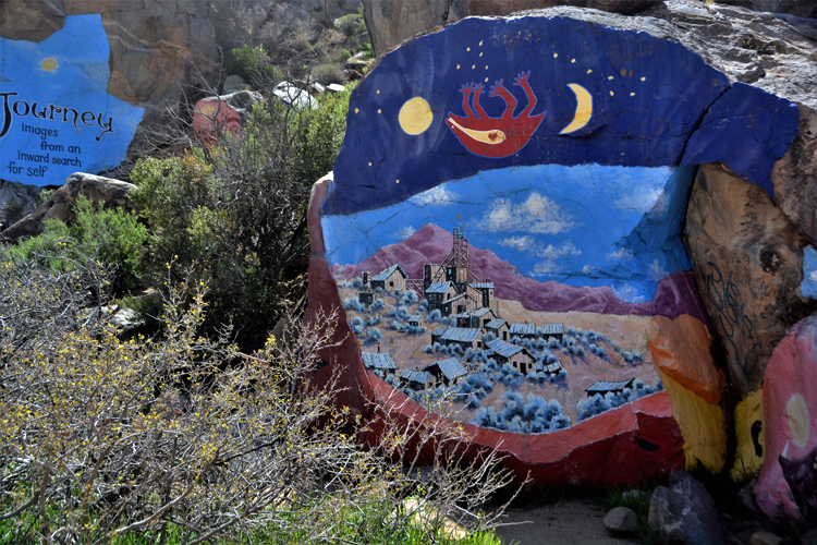 murals on bolders
