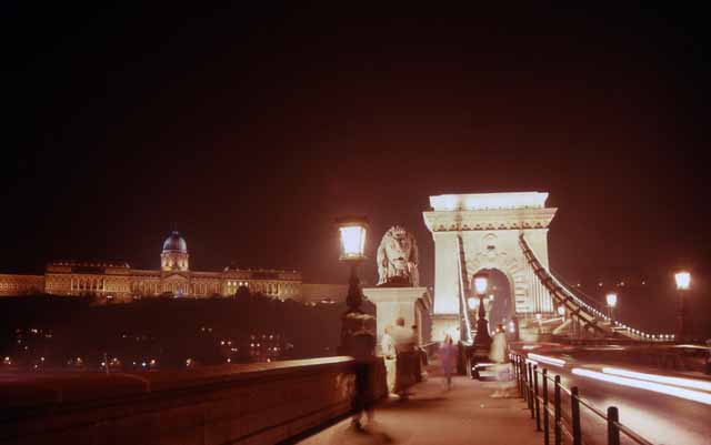 chain bridge