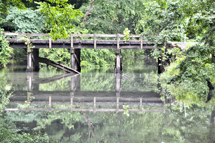 Hematite Lake