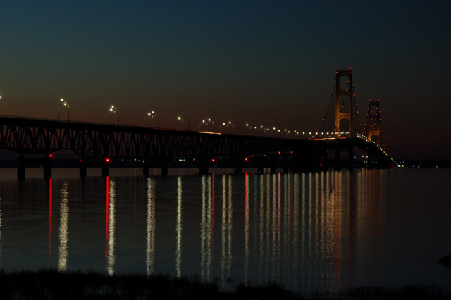 night shot of Mackinac Bridge