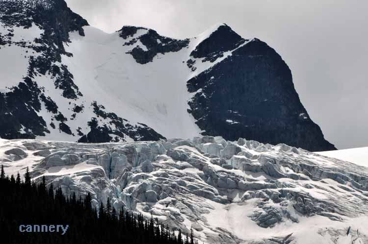 mtns above lake