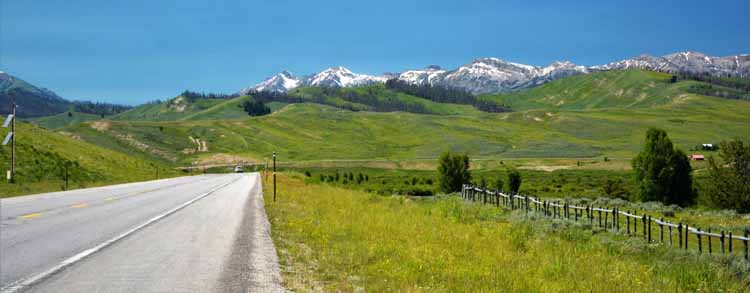 wyoming mountainous landscape