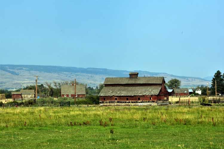 barn