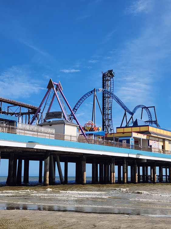 pleasure pier