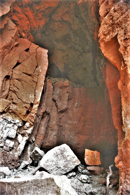 cave