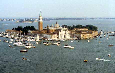 island across the grand canal