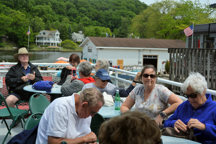 boat cruise