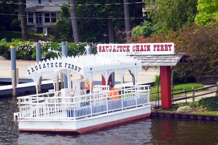 chain ferry landing
